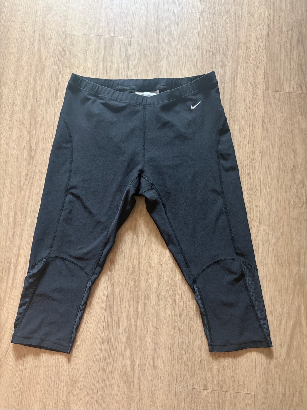 Nike FIT DRY Black Women's Large Athletic Mesh Capri Leggings MidCalf Y2K era